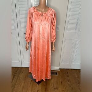 Vintage long slip dress nightgown with long sleeve full length robe‎